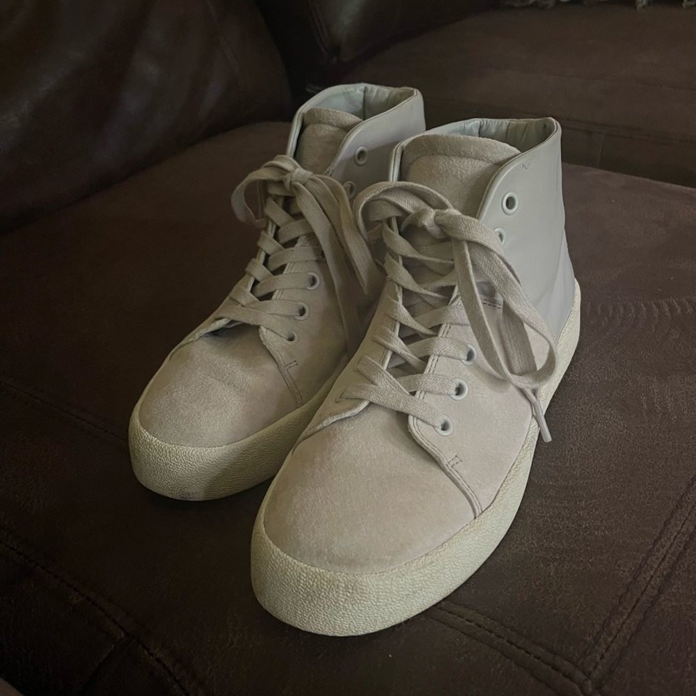 Kendal + Kylie gray suede and leather high top size 8.5 sneakers
